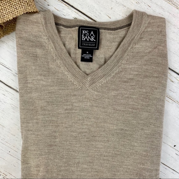 Jos A Bank Sweater V-neck Heathered Beige Classic Fit Size XL EUC - Picture 3 of 6